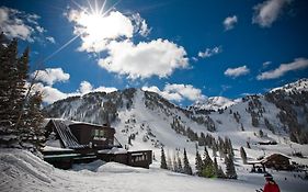 Alta Lodge